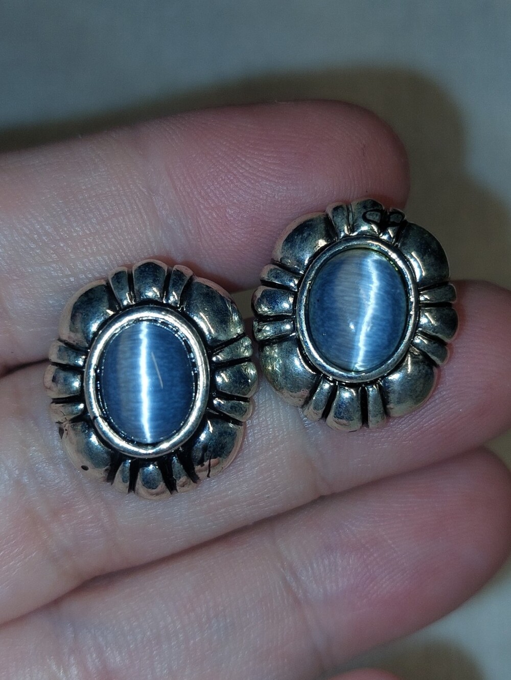 Silver-Tone Blue Cat's Eye Floral Stud Earrings